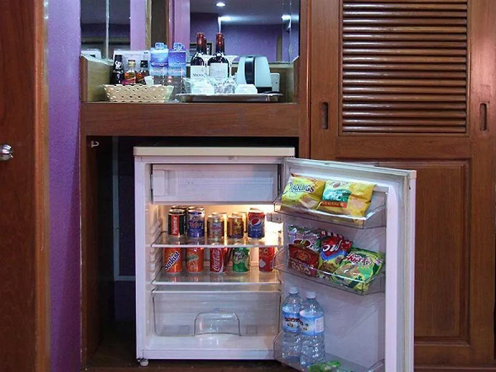 Excel Treasure Hotel Yangon 2*,